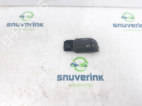 steering-wheel-controls-renault-trafic-ii-van-fl-2001-24164209 main image