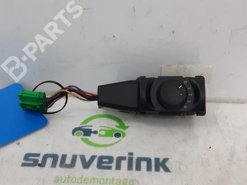 switch-peugeot-5008-0u_-0e_-16-16v-6559yx-96846886xt-2009-2010-2011-2012-2013-2014-2015-2016-2017-10926088 main image