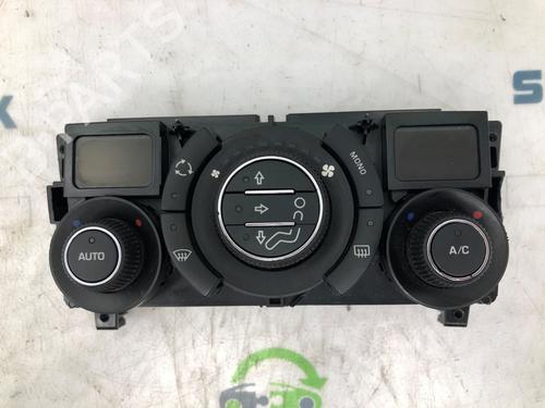 Climate control PEUGEOT 308 SW I (4E_, 4H_) 1.6 HDi | BP23393893I5 