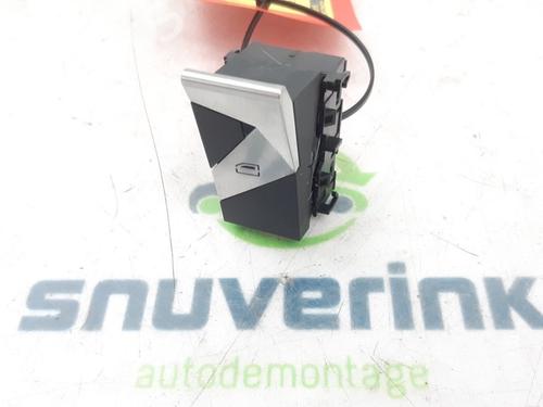 Used Switch Switch 22767891 22767891