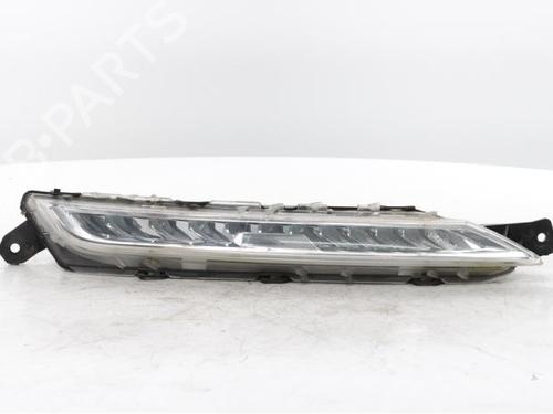 Used Right daytime light Right daytime light CITROËN C4 Picasso II 1.2 THP 130 (130 hp) 34566686 34566686