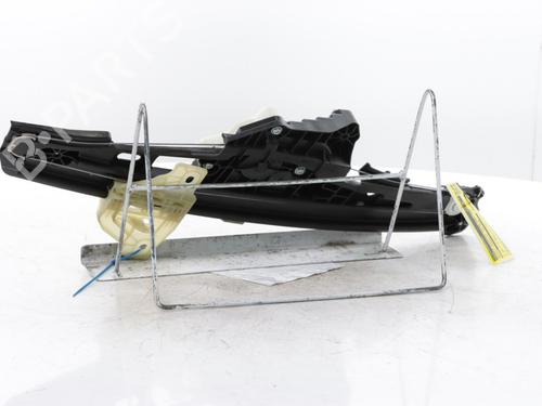 Front left lock RENAULT SYMBIOZ 1.8 E-Tech 160 Full Hybrid | BP37461805C98 - Image 5