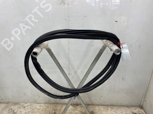 Gummiliste Gummiliste PEUGEOT 2008 I (CU_) 1.2 VTi (82 hp) 33814005 33814005