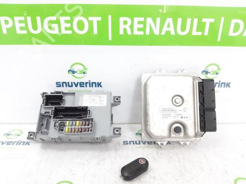 Used Engine control unit (ECU) FIAT DOBLO Cargo (263_) 1.3 D Multijet (90 hp) 17048632