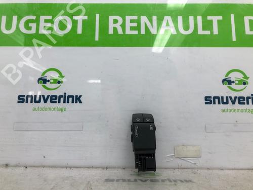 Commandes au volant RENAULT TWINGO II (CN0_) 1.2 (CN0D) | BP24165190E15 