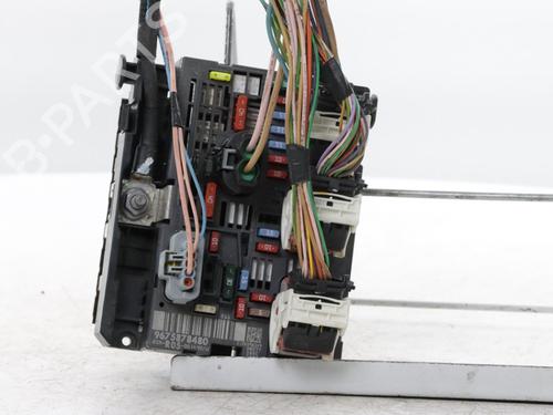 Used Fuse box Fuse box 36538277 36538277