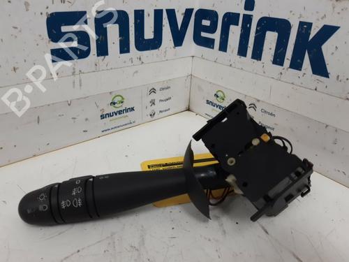 Used Headlight switch RENAULT LAGUNA II (BG0/1_) 1.8 16V (BG0B, BG0C, BG0J, BG0M, BG0V) (121 hp) 21106408