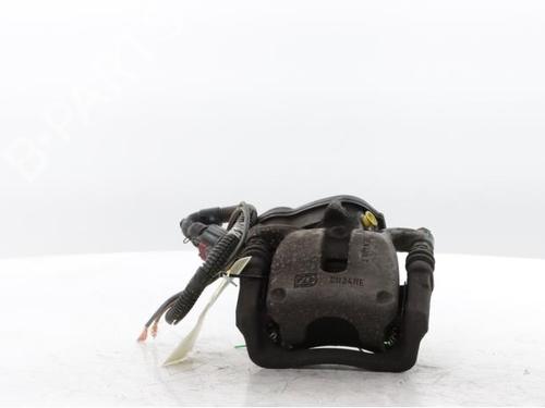 right-rear-brake-caliper-renault-arkana-i-lcm_-ldn_-2019-33696668 main image