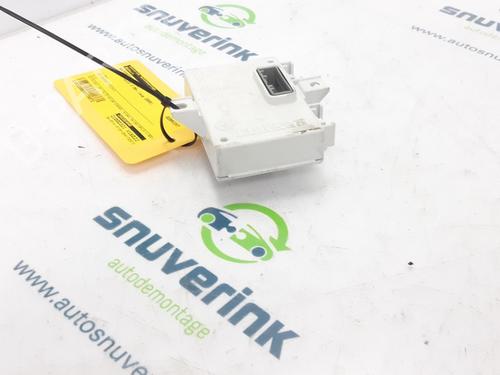 Used Electronic module RENAULT CLIO III (BR0/1, CR0/1) 1.2 16V (BR02, BR0J, BR11, CR02, CR0J, CR11) (75 hp) 17763803