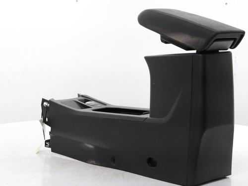 Armrest / Center console RENAULT CLIO V (B7_) 1.0 TCe 90 (B7MT) | BP31050206I20