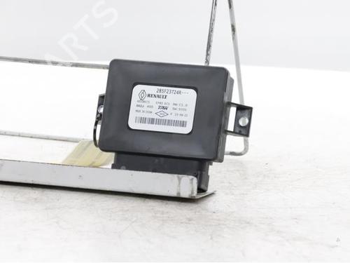 Used Electronic module Electronic module RENAULT ARKANA I (LCM_, LDN_) 1.3 TCe 160 (LDN1) (158 hp) 40586535 40586535