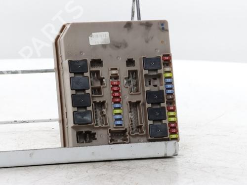 Used Fuse box Fuse box 36806152 36806152