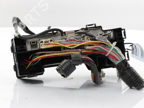 Used Fuse box Fuse box 39507713 39507713