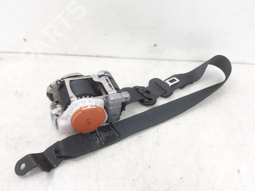 front-right-seatbelt-renault-kadjar-ha_-hl_-2015-29899684 main image