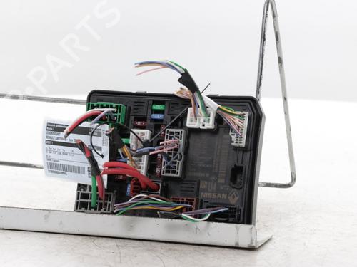 Used Fuse box Fuse box 38408879 38408879