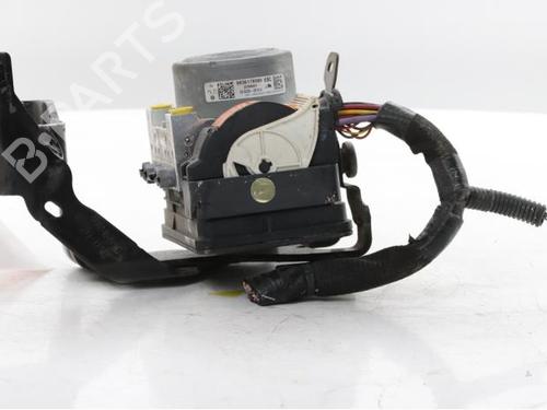 abs-pump-ds-ds-3-ds-3-crossback-ur_-uc_-uj_-2018-40265994 main image