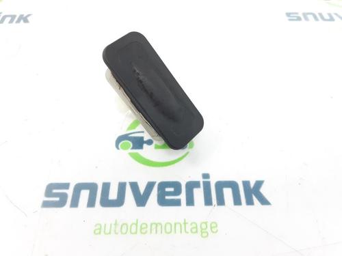 Used Tailgate handle Tailgate handle 23122934 23122934