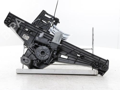 Rudehejsemekanisme venstre bagtil Rudehejsemekanisme venstre bagtil PEUGEOT 2008 II (UD_, US_, UY_, UJ_, UR_, UC_) 1.2 PureTech 130 (USHNS, URHNS) (130 hp) 33846159 33846159