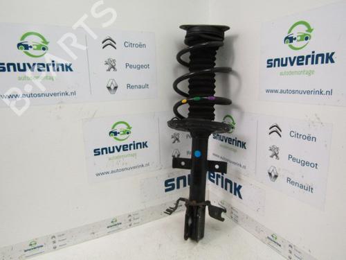 Used Right front shock absorber Right front shock absorber 15796197 15796197