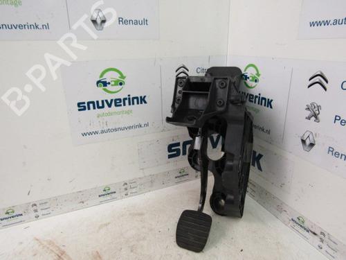 Used Break pedal RENAULT TRAFIC III Van (FG_) 1.6 dCi 125 (FGMH) (125 hp) 18661761