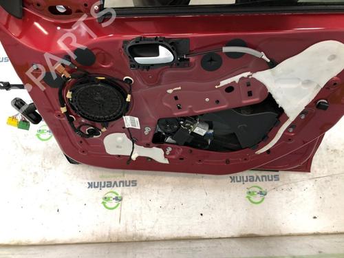 Right front door PEUGEOT 2008 I (CU_) 1.2 THP 130 / PureTech 130 | BP24944120C3