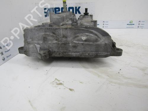 Used Valve cover RENAULT MEGANE III Grandtour (KZ0/1) 1.4 TCe (KZ0F, KZ1V) (130 hp) 13190060