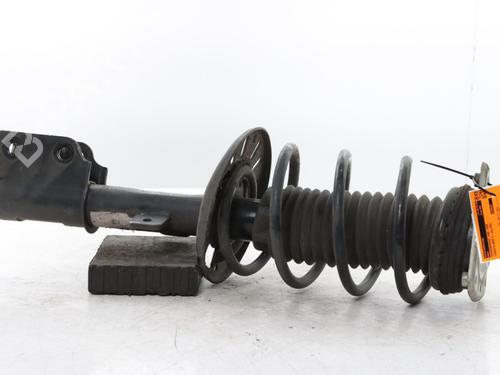 Venstre fortil støddæmper Venstre fortil støddæmper CITROËN C5 AIRCROSS (A_) 1.2 PureTech 130 (ARHNSJ) (131 hp) 34567637 34567637