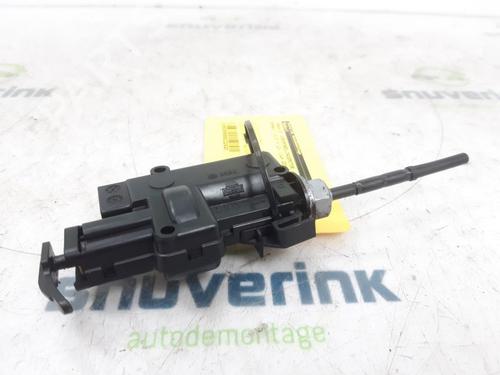 Used Fuel door actuator RENAULT CLIO IV Grandtour (KH_) 0.9 TCe 90 (90 hp) 21599902