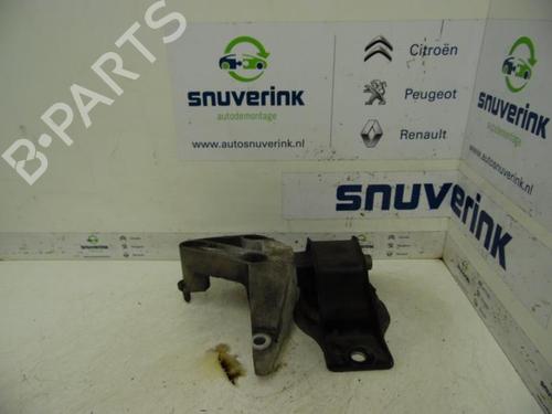 Used Engine mount Engine mount RENAULT MEGANE II Estate (KM0/1_) 1.5 dCi (KM1F) (86 hp) 40566388 40566388