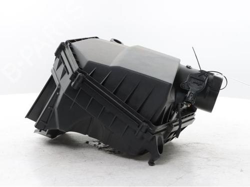 Used Air filter box Air filter box VOLVO V60 II (225) T6 Plug-in Hybrid AWD (349 hp) 38111100 38111100