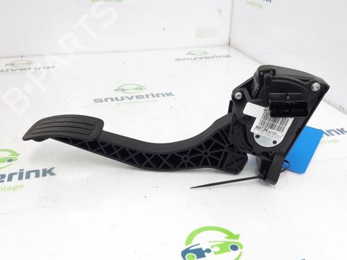 Used Pedal Pedal 16408989 16408989