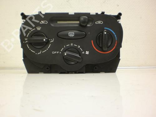 Used Climate control PEUGEOT 206 Hatchback (2A/C) 1.4 i (75 hp) 17190854