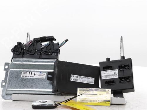 Used Engine control unit (ECU) RENAULT TWINGO III (BCM_, BCA_) Z.E: (BCA1) (82 hp) 30866690