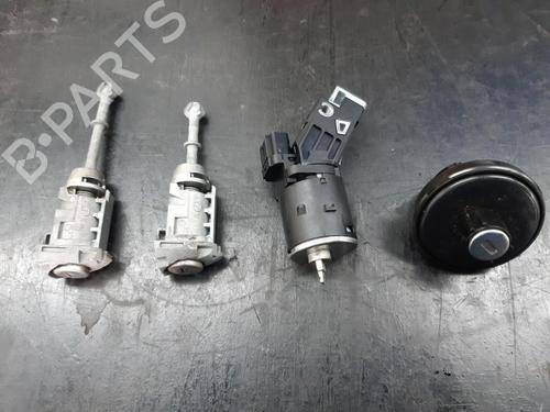 Used Ignition barrel PEUGEOT EXPERT Van (V_) 1.6 BlueHDi 95 (95 hp) 13324022