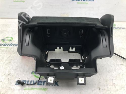 Used Cup/Object holder Cup/Object holder DS DS 7 (J4_, JC_) E-TENSE 4x4 300 (J45GBU) (299 hp) 40580882 40580882