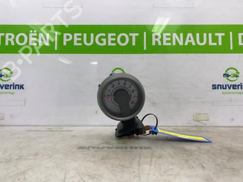 Used Display monitor PEUGEOT 107 (PM_, PN_) 1.0 (68 hp) 22218872