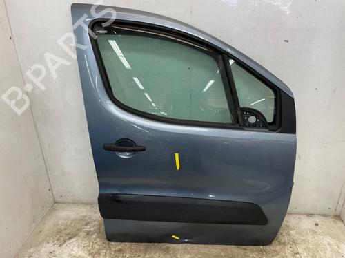 Used Right front door Right front door 38272381 38272381