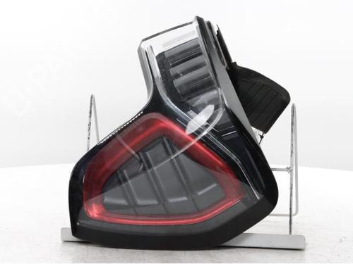 right-taillight-lynk-co-01-2017-31960858 main image