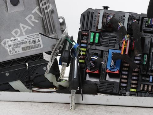 Used Engine control unit (ECU) Engine control unit (ECU) OPEL CROSSLAND X / CROSSLAND (P17, P2QO) 1.6 Turbo D (75) (99 hp) 36702109 36702109