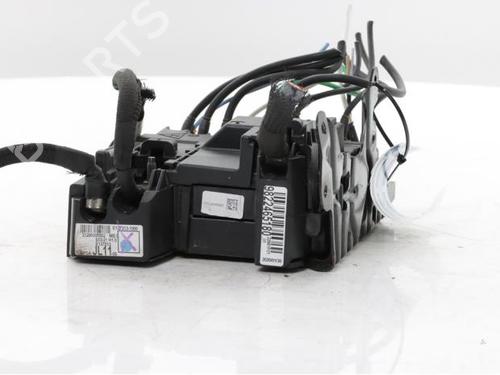 Used Fuse box Fuse box PEUGEOT 508 II (FB_, FH_, F3_) Hybrid 225 (F35GQU) (224 hp) 39508102 39508102
