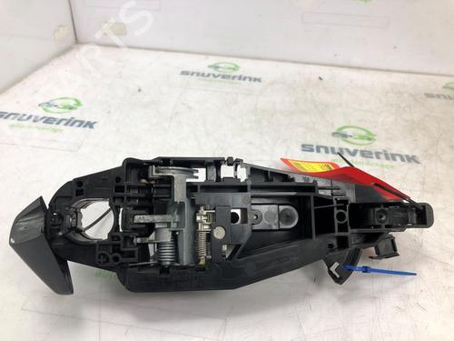Venstre foran utvendig håndtak CITROËN C4 CACTUS 1.2 VTi 82 | BP19060329C128 