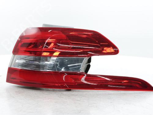 Used Right taillight Right taillight PEUGEOT 308 SW II (LC_, LJ_, LR_, LX_, L4_) 1.6 BlueHDi 120 (120 hp) 34567585 34567585
