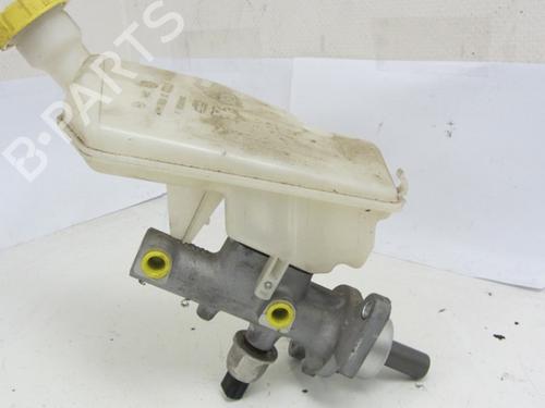 Used Brake master cylinder PEUGEOT 1007 (KM_) 1.6 16V (109 hp) 21107728