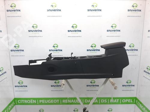 Used Armrest / Center console Armrest / Center console RENAULT ARKANA I (LCM_, LDN_) 1.6 E-TECH 145 (LDMU) (143 hp) 10938266 10938266