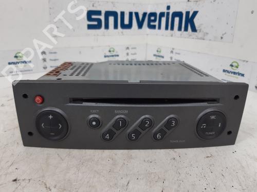 Used Radio RENAULT SCÉNIC II (JM0/1_) 1.5 dCi (JM0F) (82 hp) 10915959