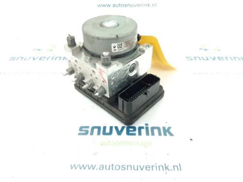 Used ABS pump RENAULT MEGANE IV Hatchback (B9A/M/N_) 1.5 dCi 110 (B9A3) (110 hp) 10802460