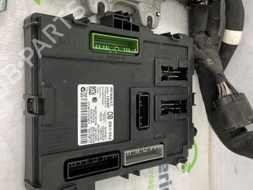 Engine control unit (ECU) RENAULT MEGANE IV Hatchback (B9A/M/N_) 1.6 TCe 205 (B9MV) | BP25884841M57 