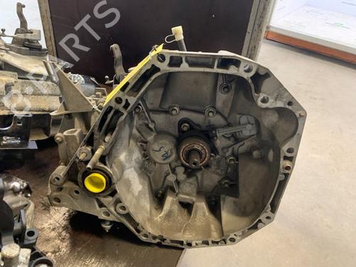 Used Gearbox RENAULT SCÉNIC II (JM0/1_) 1.5 dCi (JM02, JM13) (101 hp) 12831187