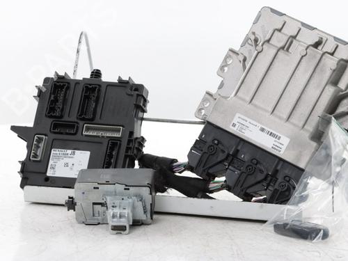 Used Engine control unit (ECU) Engine control unit (ECU) 33697001 33697001