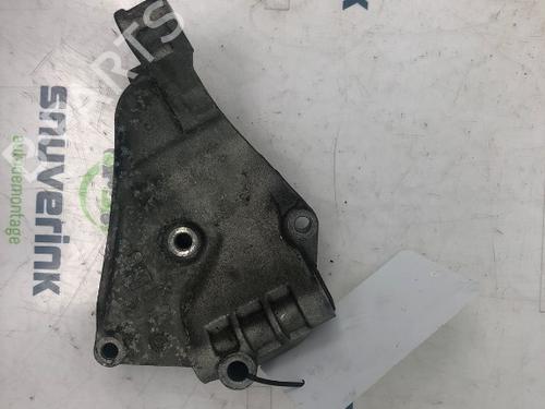 Used Engine mount Engine mount 18413912 18413912